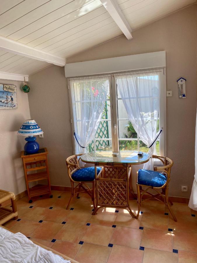 Chambre D'Hotes La Belgerie Saint-Michel-en-l'Herm Esterno foto